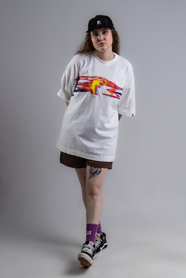Camiseta Oversized Mancha Amarela