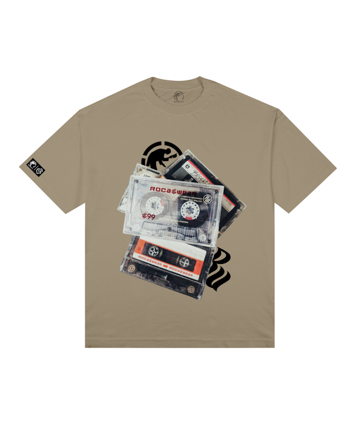 Camiseta Rocawear Oversized Fita