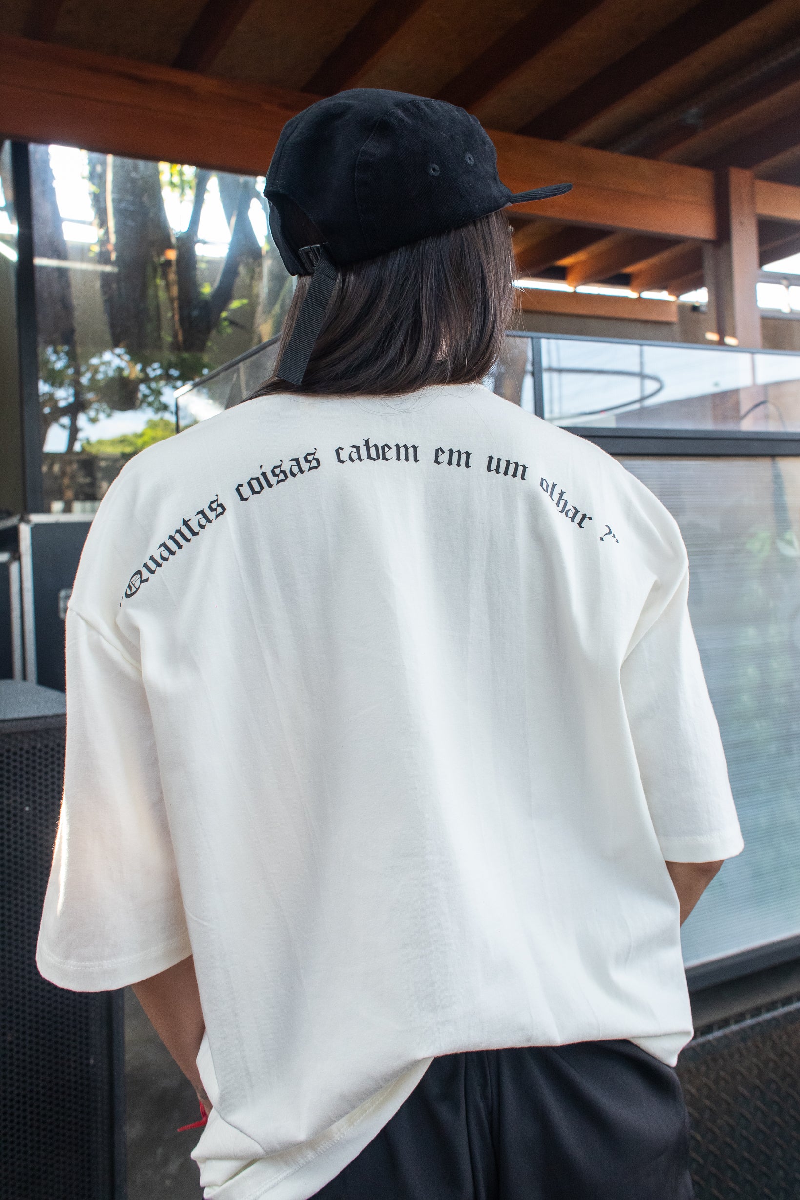 Camiseta Regular Eyes B.I.G