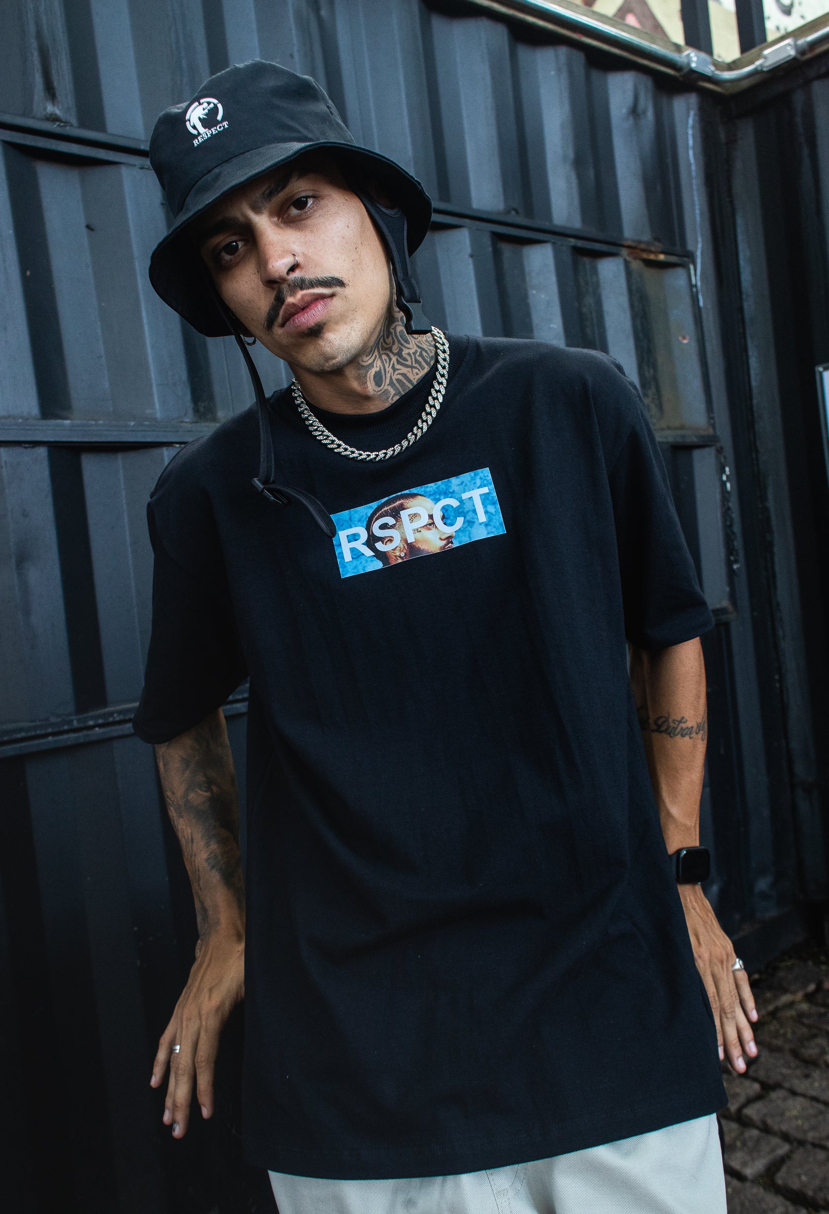 Camiseta Regular Eyes Nipsey